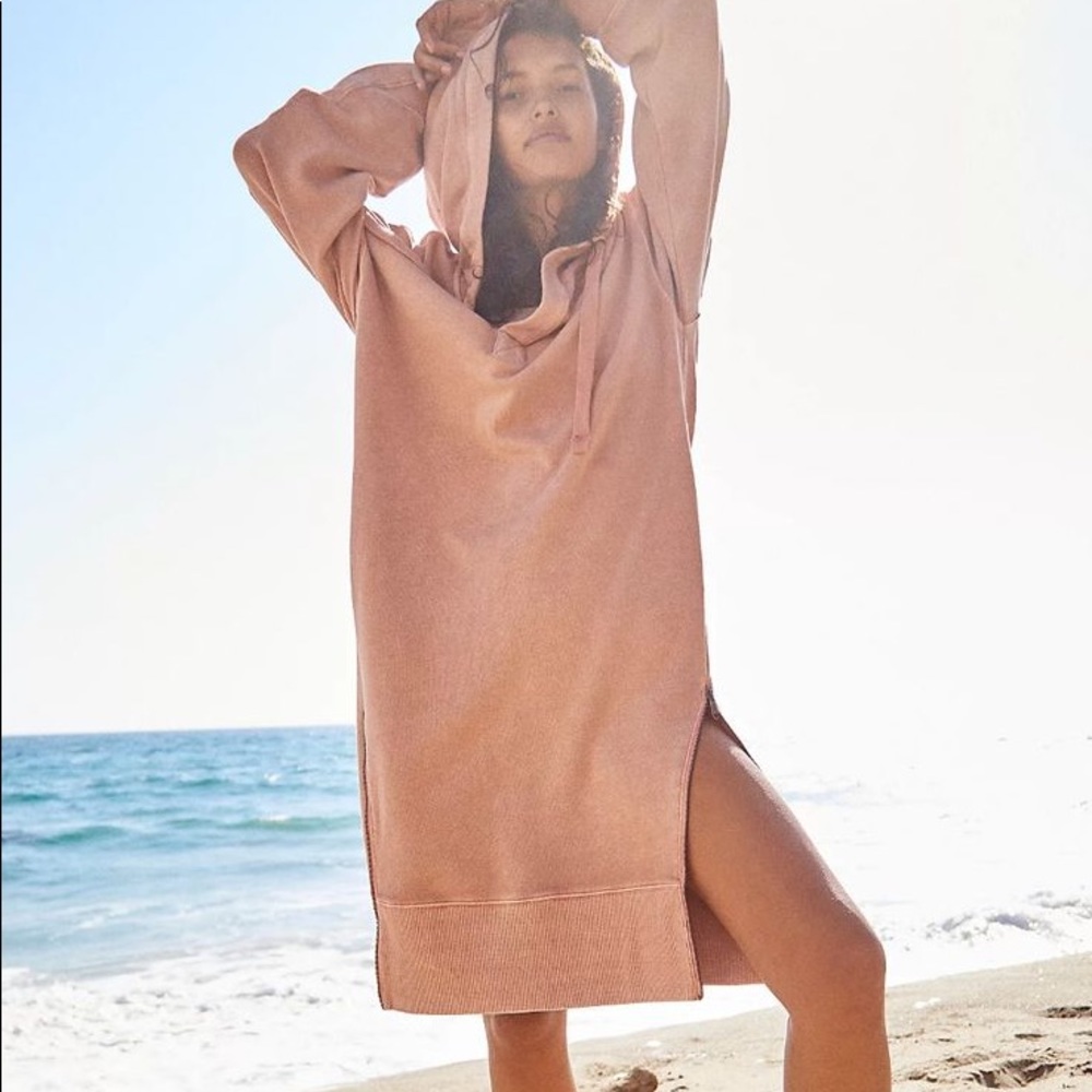 Free People Movement ❤️ Spur of The Moment Hoodie (Pink Cinnamon)